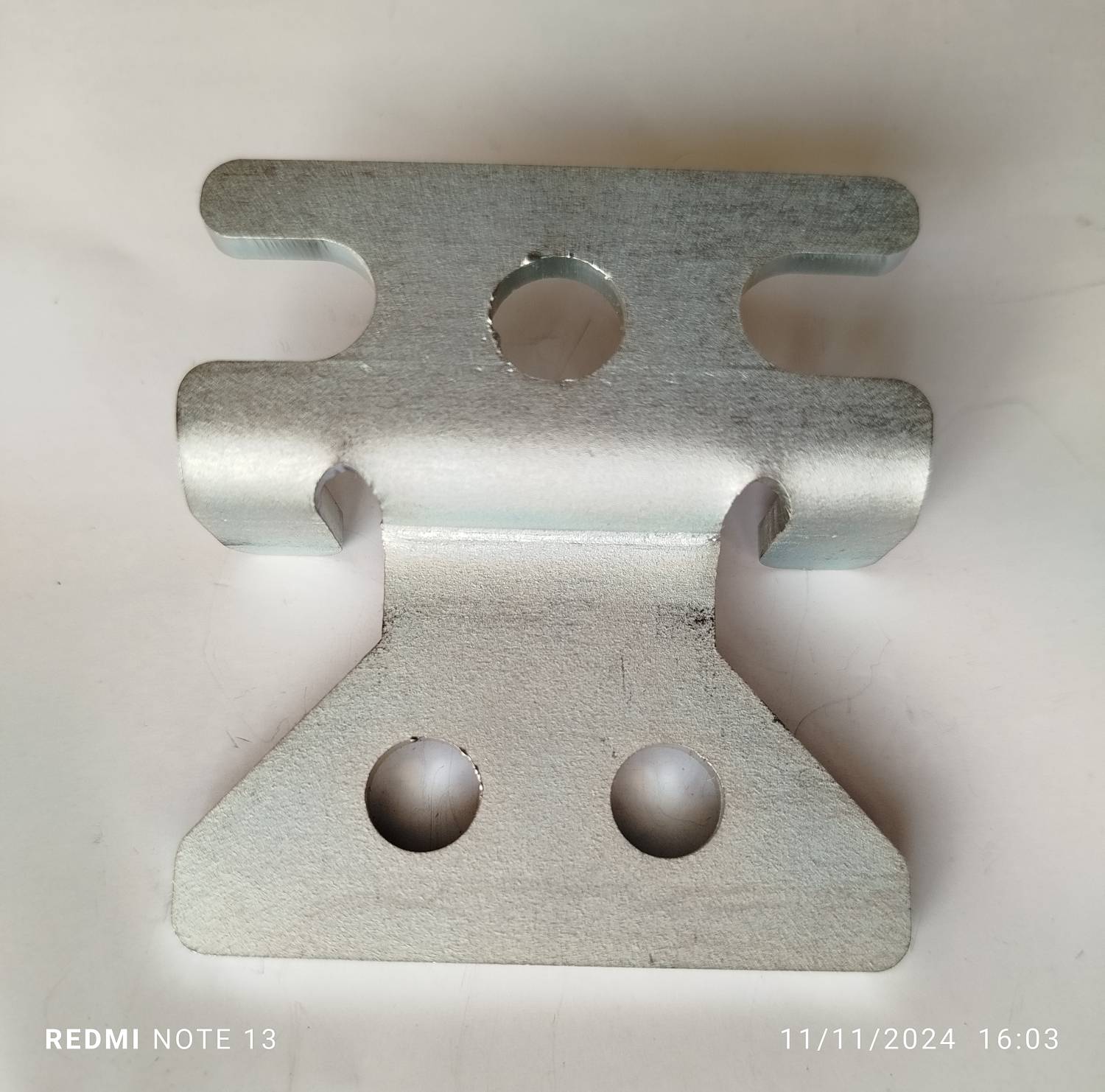 بست نگهدارنده تابلو برق مدل ریتالی